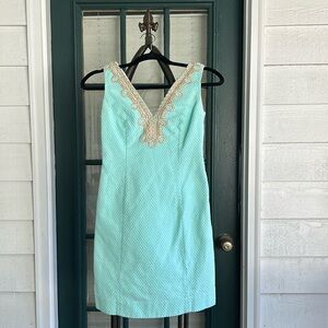 Lilly Pulitzer Bentley Shift Dress Poolside Blue with Gold Embellishment Size 00